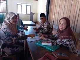 PENYALURAN INSENTIF TENDIK PAUD DI BALAI DESA KEPEK